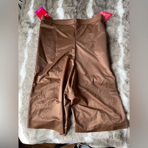 Spanx contour shorts